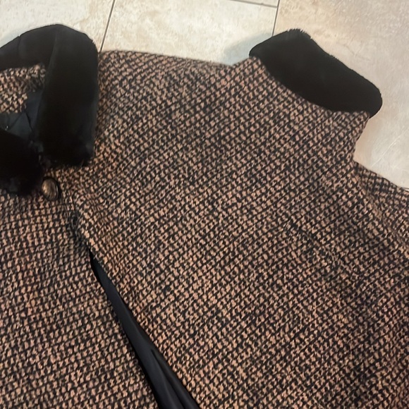 Vintage Stanley Nelson Car Coat Fur Accented Evening Coat 60’s - Picture 4 of 9